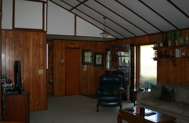 Cabine dans les bois au bord d'une crique du lac Hartwell