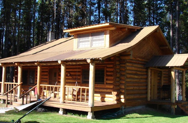 Chalet sur 1 acre clôturé, près du parc national