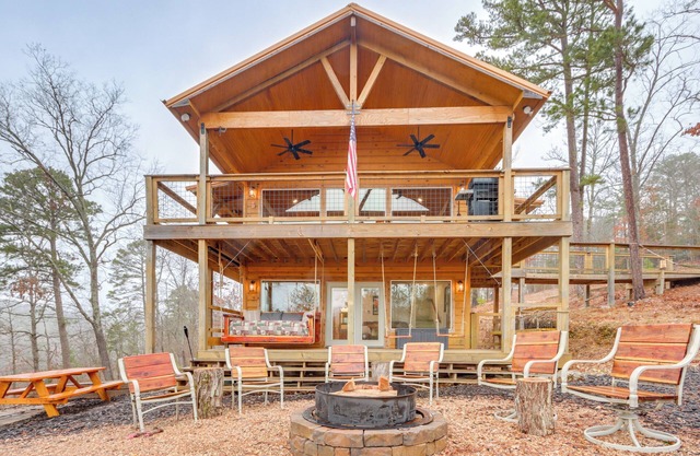 Cabin on Beaver Lake w/ Views & Furnished Deck!