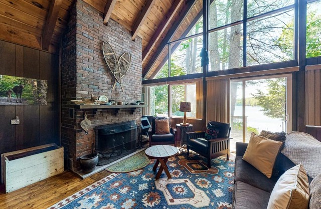 Cabin on Long Pond