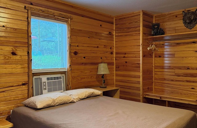 Cabin on the Meramec River - Duplex Unit 16A