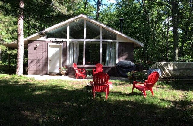 Cottage, Privé, Bois, Sentiers, 2000 Acre Duck Lake, Kayak, Concerts