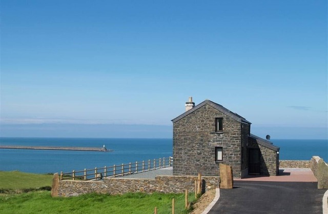 Cable Cottage, FISHGUARD