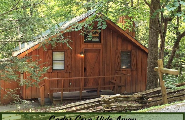 Cades Cove Hide Away