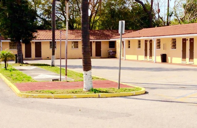 Cadillac Motel