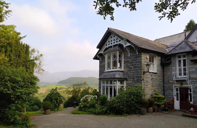 Cae'r Blaidd Country House