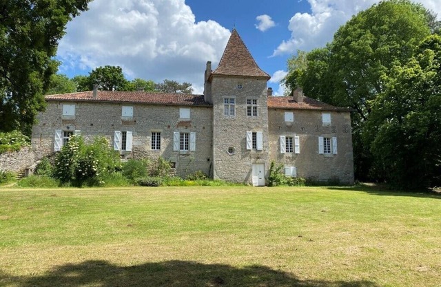 CAHORS - manoir familiale du XVIIe siecle