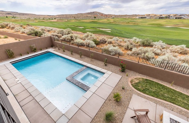 Cairn House 2 with Private Pool, Hot Tub & Putting Green!