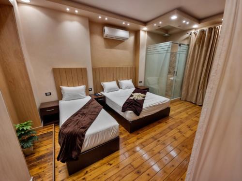 Cairo Plaza, Ø1 Hotel