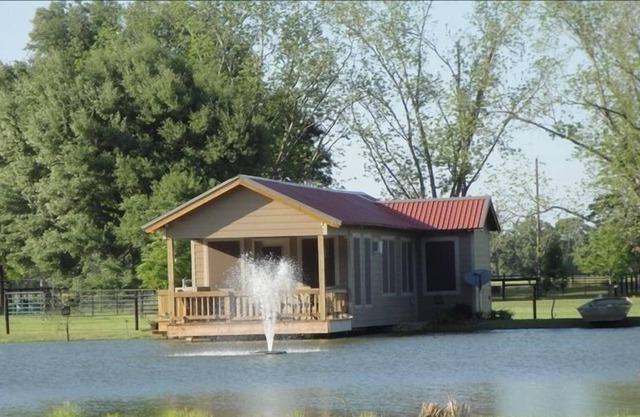 Cajun Pondside Cabin - Veteran Owned - au cœur de l'Acadiana