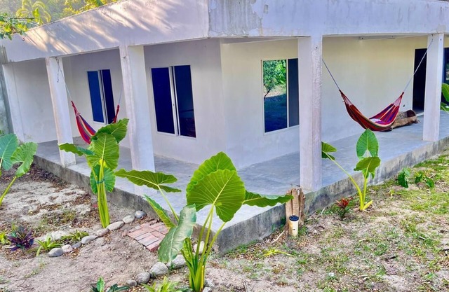 CALABAZO Casa MonoCai 500 meters from the entrance to Tayrona Park.
