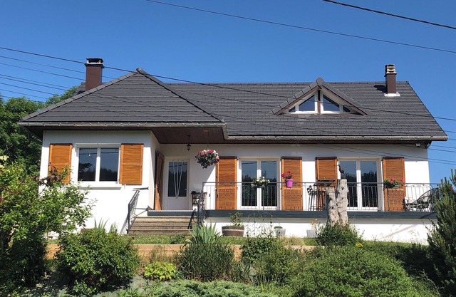 Calme et Grand Air, Belle maison avec jardin, idéale en famille