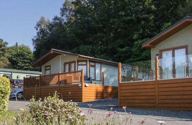 Calm Bay View, WINDERMERE