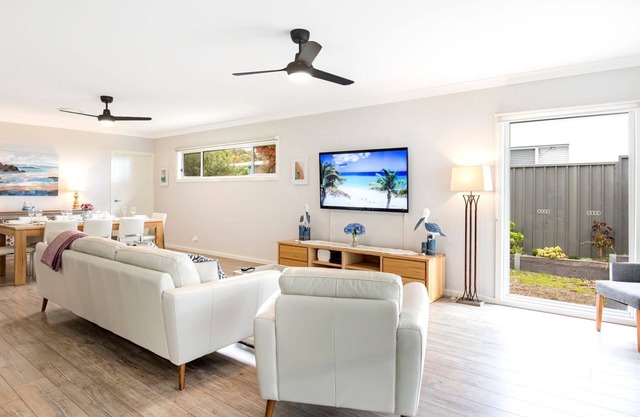 Calypso - 4 Mins Walk to Beach - Community Pool
