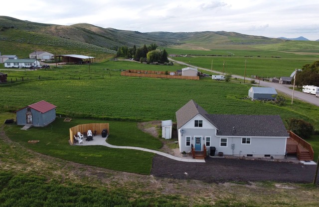Cabane complètement rénovée dans la paisible communauté de Berne. Minutes à Bear Lake