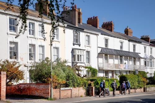 Cambridge House