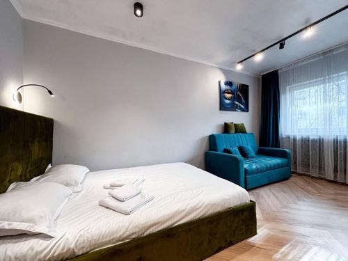 Camden Flat Walk In Shower, Smart Tv, Queen Bed