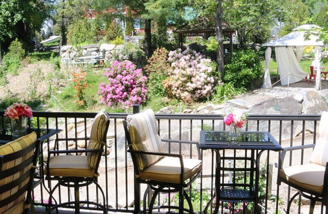 Camden Riverhouse Hotel