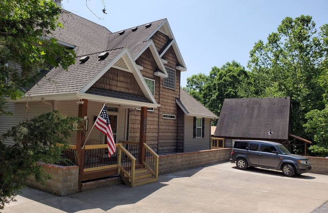 MAISON CAMP ROBERT'S LAKEFRONT - SPACIEUSES 7 CHAMBRES ET 4 BAINS