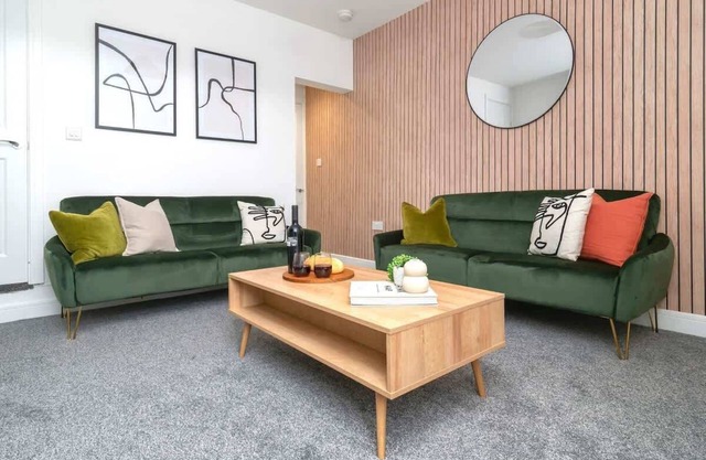 Campbell House | by Truestays ® Serviced Accommodation