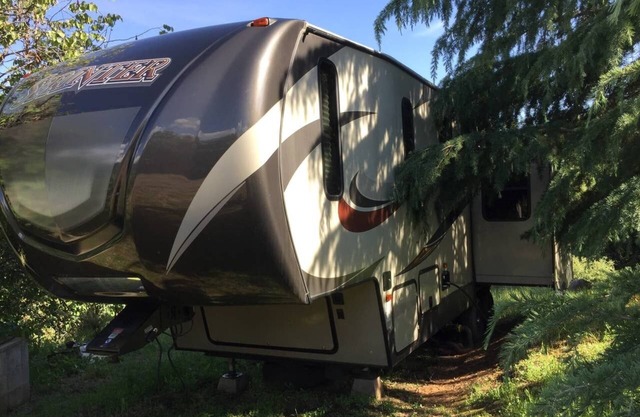 Chambre disponible au Sequoia Forest Retreat