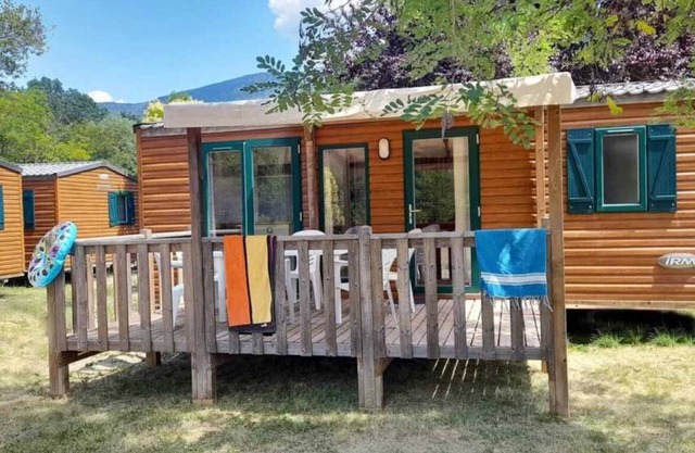 Camping 3 étoiles - Piscine - ccbaehd