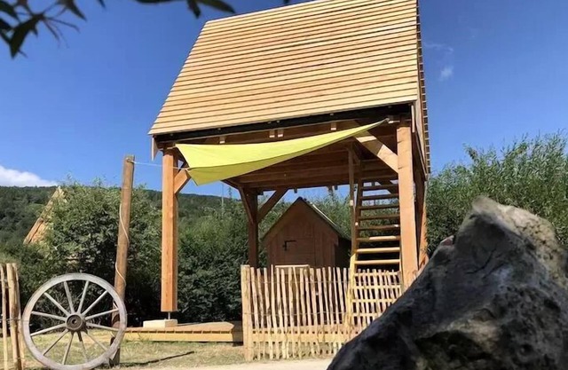 Cabane sur pilotis Le Grenier Philibert 1 pièce 4 personnes