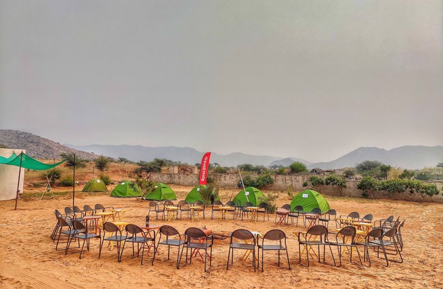 Camping dans le désert avec Camel Safari