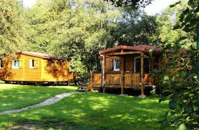 Camping le Buisson **** - Chalet Bois Confort 3 pièces 4 personnes