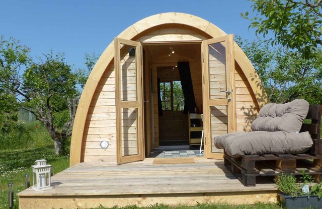 Camping pod (16sqm) - back to basics - with small shower/WC area