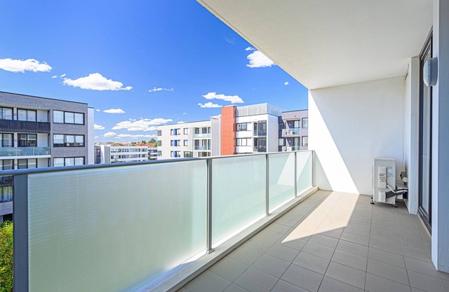 Campsie 2Br near Shopping & Trai