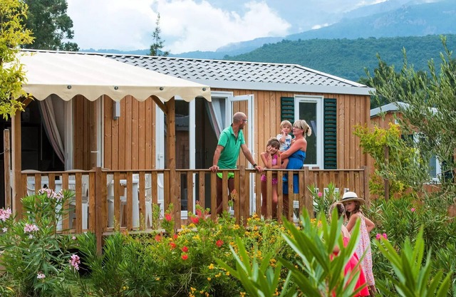Campsite Sole Di Sari* - Mobil Home Comfort 4 Rooms 6 People