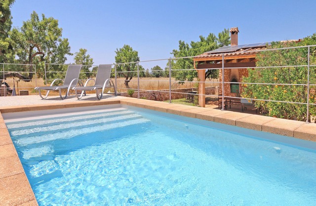Romantique, petite finca dans la campagne avec piscine et terrasses dans un endroit isolé