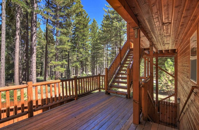 Je ne peux pas refuser le refuge RedWood! WiFi, balcon, golf à proximité