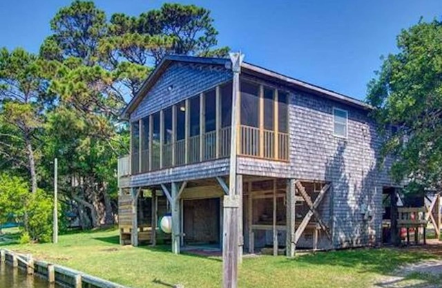 Canal Front Home à Beautiful Brigands Bay, animaux acceptés
