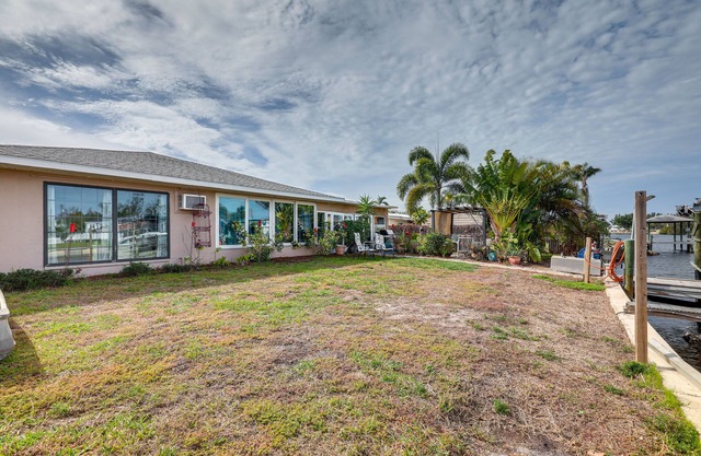 Canal-Front Ruskin Home w/ Private Hot Tub & Dock!