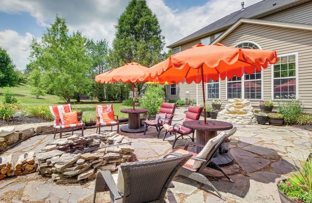 Canal Fulton Vacation Rental w/ Community Pool!