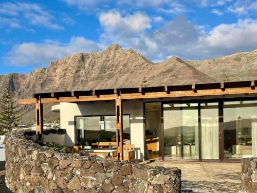 Canaryislandshost l Risco Suite Lanzarote