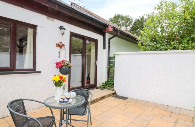 Candy Cottage @ Kingslakes, HIGHAMPTON