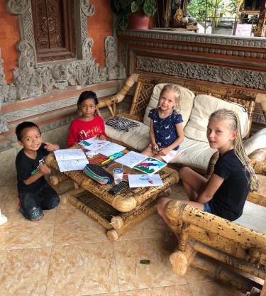 Candy Home Stay