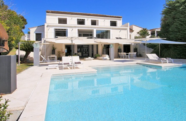 Cannes Californie une villa de luxe avec vue panoramique mer