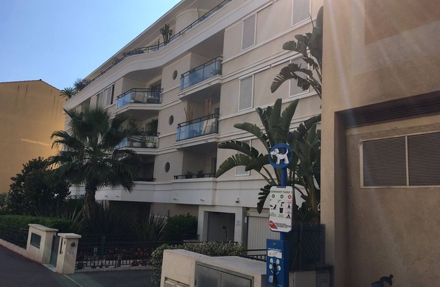 Cannes Center