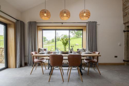 Canny Grouse Barn