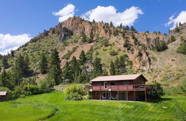 Canyon House near Yellowstone