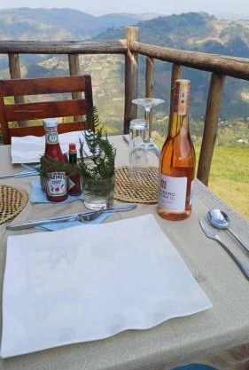 Canyon lodge