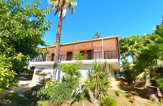 Caparica, Quinta V4 com amplo jardim em Lazarim, Caparica