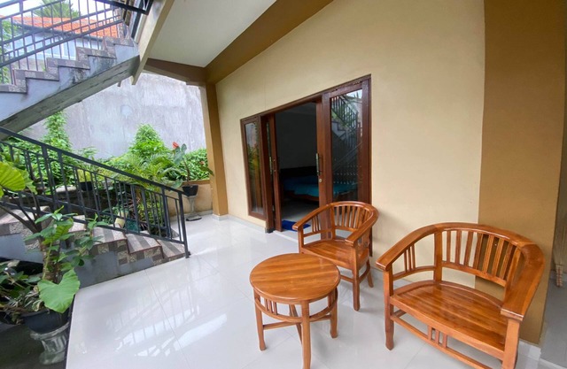 Capital O 93881 Jero House