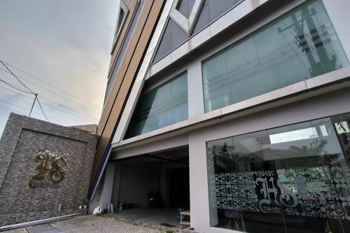 Capital O 94731 Semarang Boutique Hotel