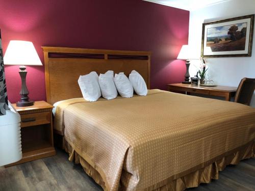 Capital O Budget Inn Ontario I-84