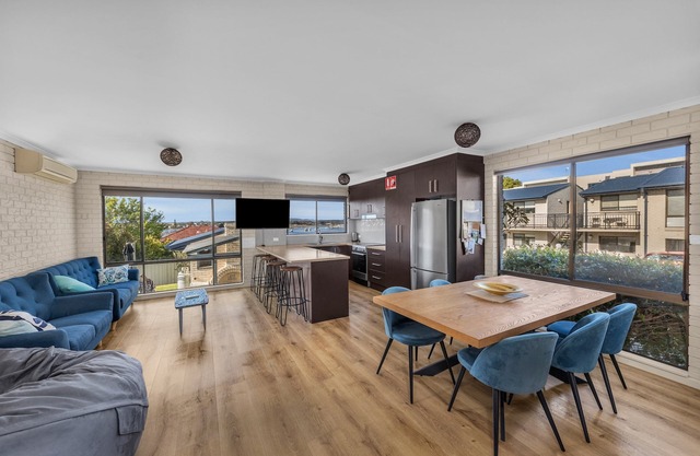 Capri - 3 Bedroom Apartment (Sleeps up to 8)